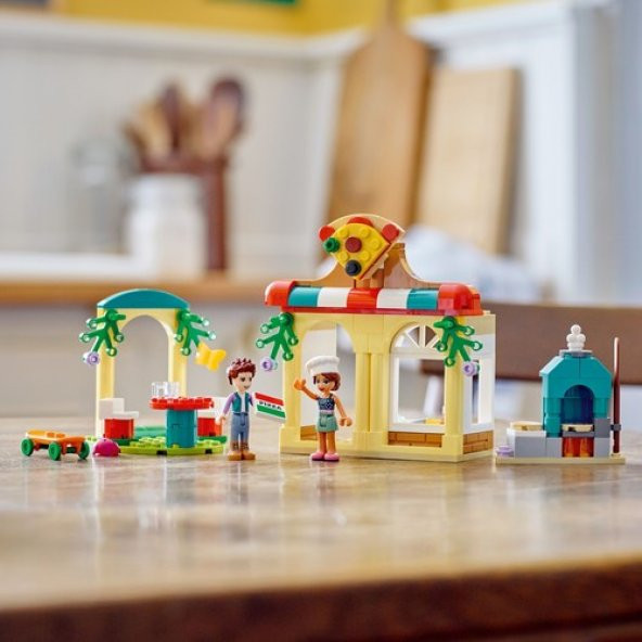 LEGO Friends 41705 Heartlake City Pizzeria - 7