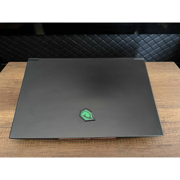 Monster Tulpar T7 V19.2 İKİNCİ EL i7 8750H 32GB 1TB SSD RTX2070 17.3" FHD - 4