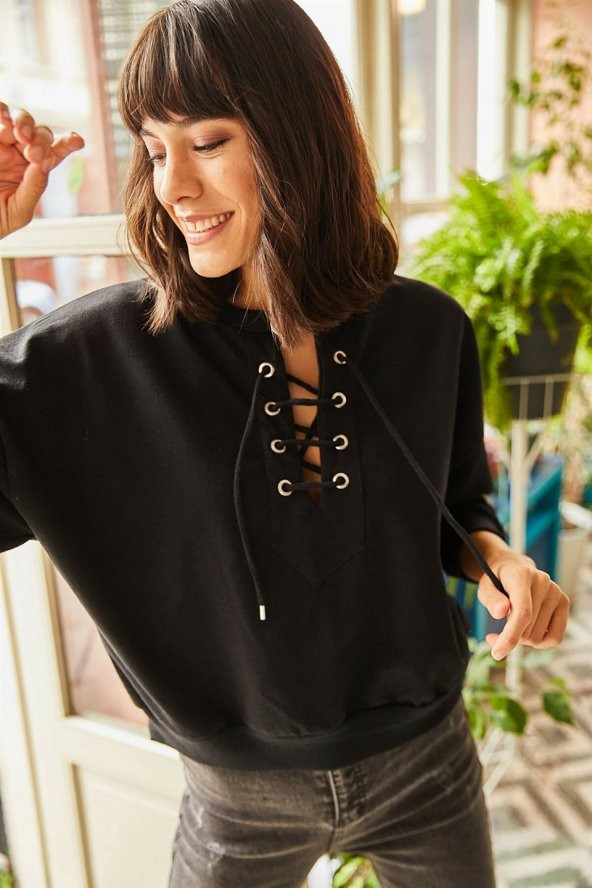 Kadın Oversize Kuş Gözü Bağcık Detaylı Siyah Bluz - 4