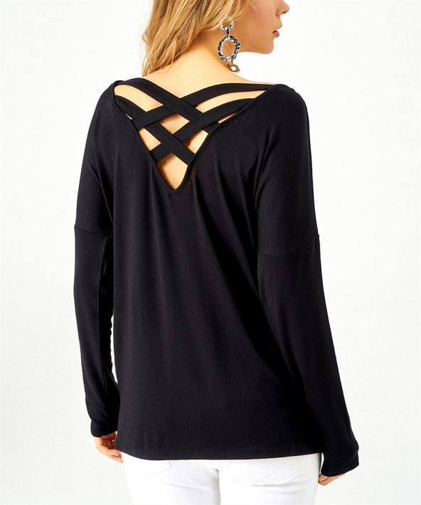 Kadın Siyah Arkası Çapraz Askı Detaylı Bluz - 3