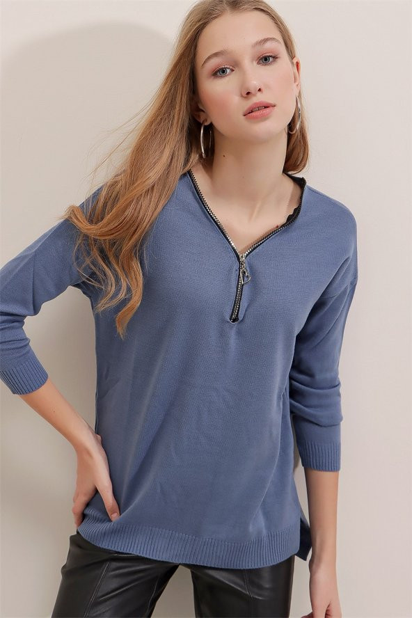 Kadın İndigo Fermuar Yakalı Kazak