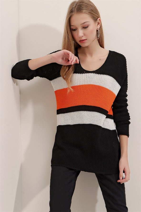 Kadın V Yaka Bloklu Kazak