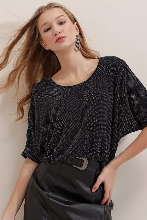 Kadın Siyah Simli Kayık Yaka Kazak - 3