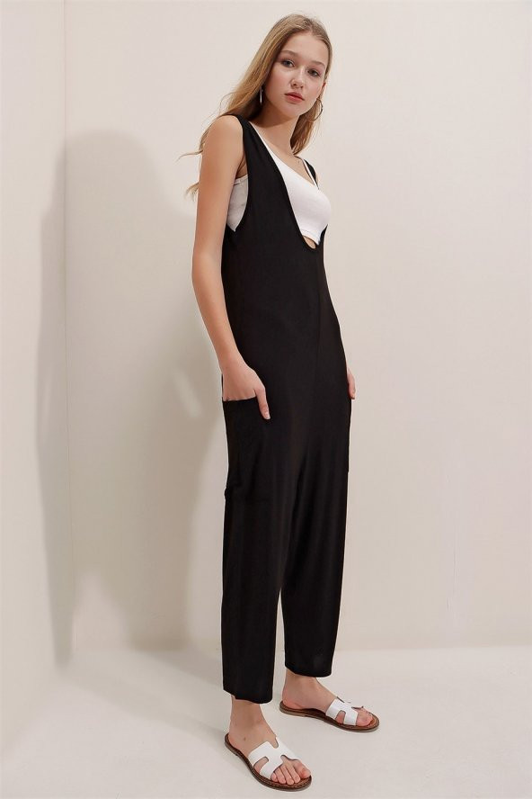 Kadın Siyah U Yaka Askılı Tulum - 4