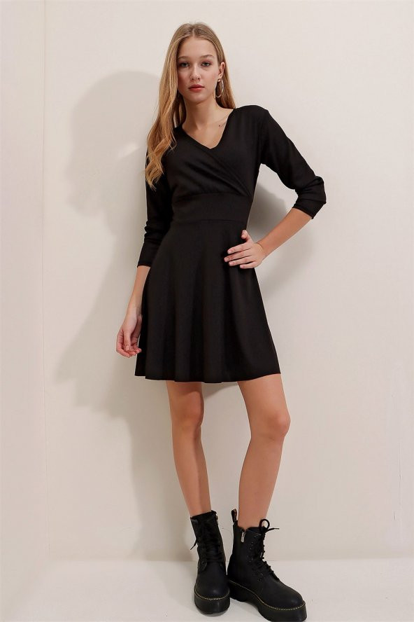 Kruvaze Yaka Uzun Kollu Siyah Elbise - 2