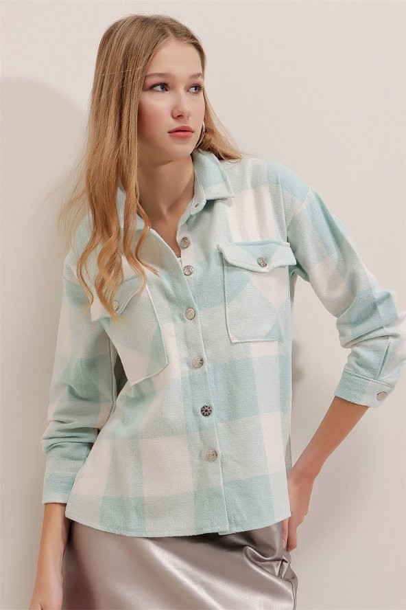 Kadın Mint Metal Düğmeli Cepil Ekose Gömlek - 3