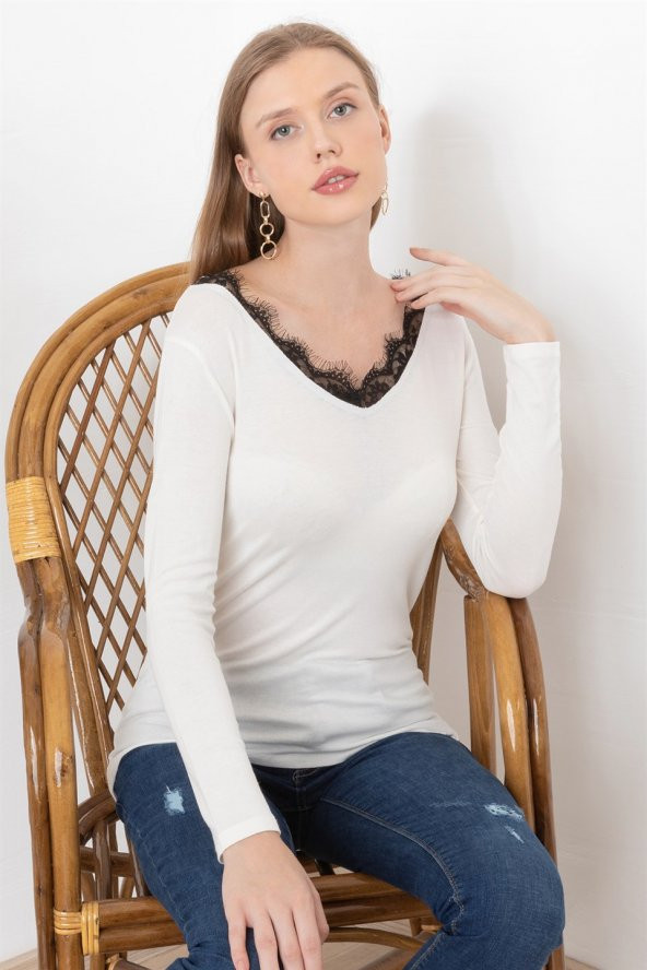 Kadın Ekru Dantel Detaylı V Yaka Bluz - 3