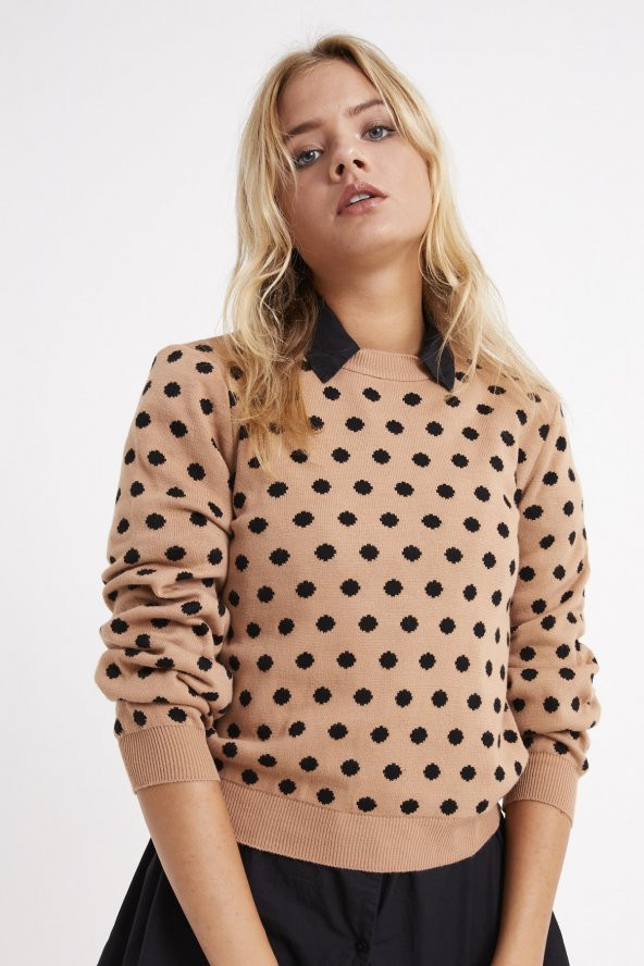 BİSİKLET YAKA PUANTİYELİ KAZAK