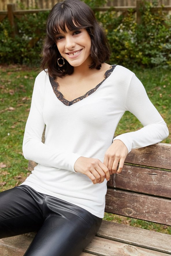 DANTEL DETAYLI V YAKA BLUZ - 4