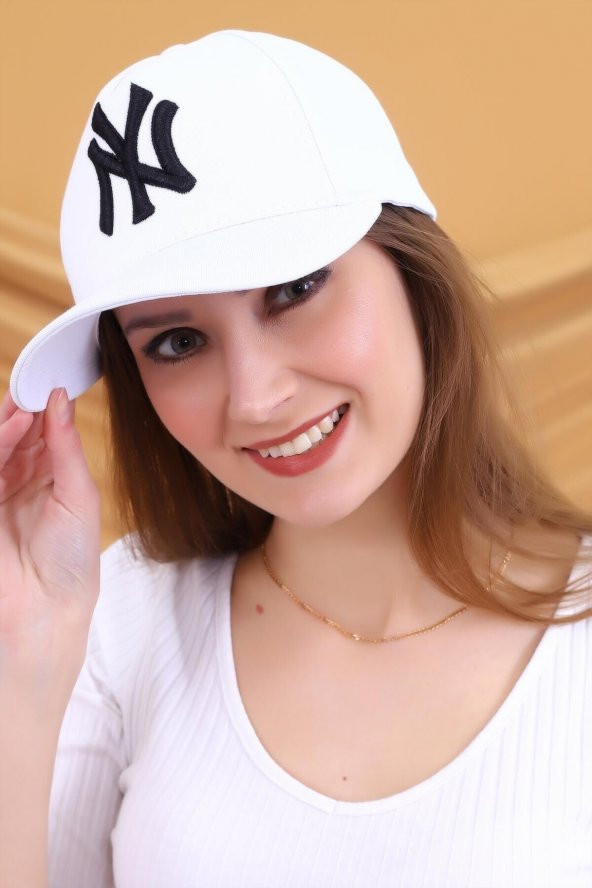 NY Nakışlı Kırmızı Siyah Kadın Şapka - 9