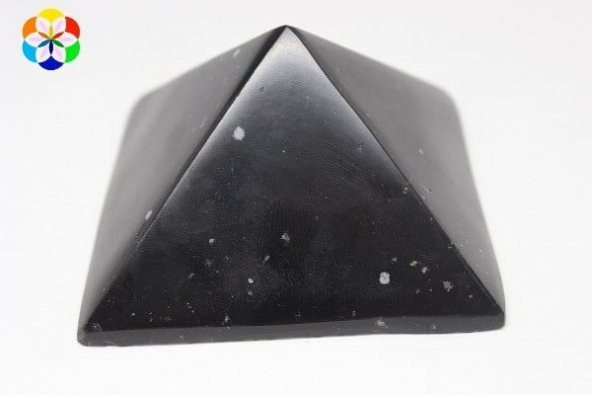 Obsidyen Taşı Piramit - 315gr Hafif Kusurlu ürün görseli