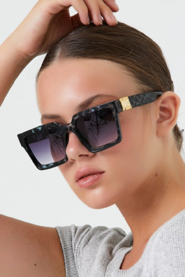 Kadın Güneş Gözlüğü ürün görseli