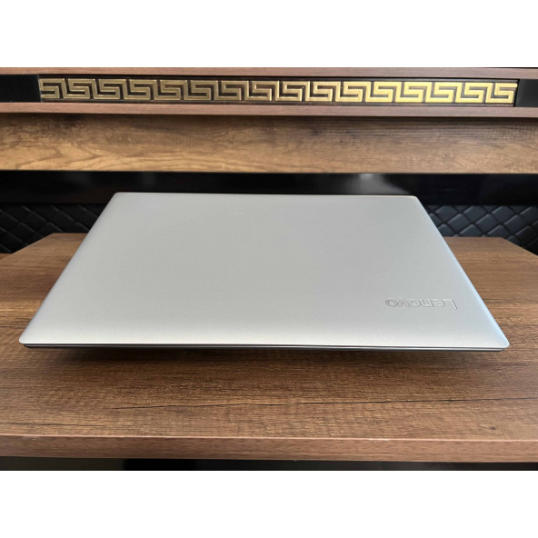 Lenovo Ideapad 330-15IKB 81DE0053TX İKİNCİ EL i5 8250U 8GB RAM 1TB HDD 15.6" HD - 4