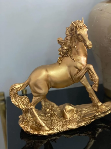 Dekoratif At Biblo - 2