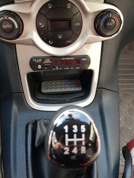 Renault Megane 2 Bluetoothlu Mikrofonlu Oto Teyp Usbsd Çevirici Aux Kumandalı Telefon Alma