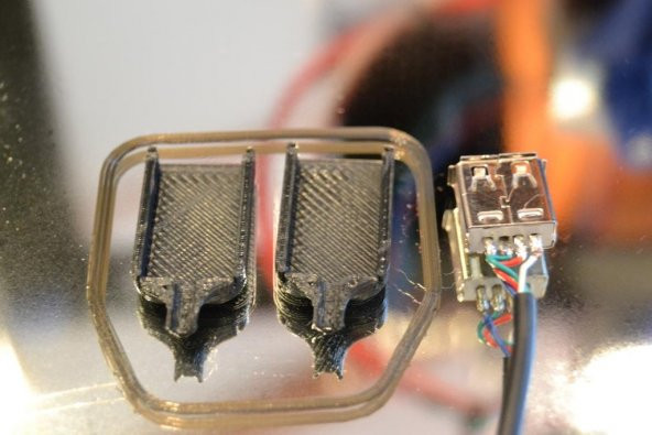 Kadın Usb Kasası Plastik Aparat - 3