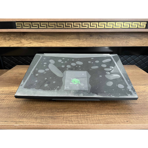 Monster Tulpar T7 V20.3 İKİNCİ EL i7 10750H 16GB 512GB SSD RTX3060 17.3" FHD - 4