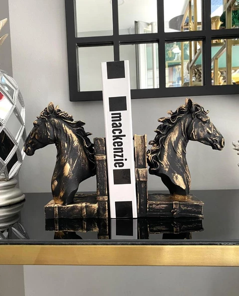 Kitap Tutucu At Tasarımlı