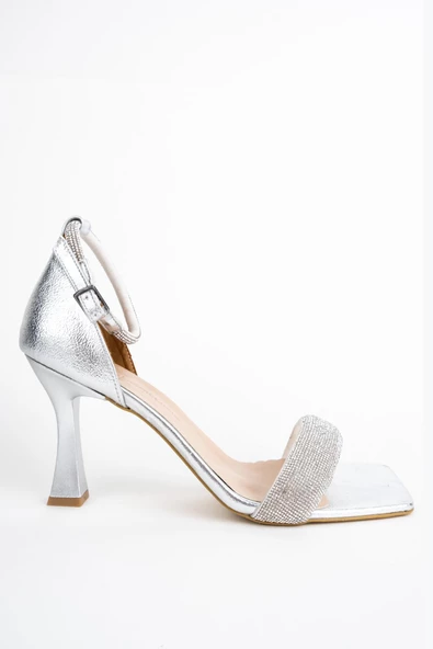 Toffyx Gümüş Taşlı Geniş Bantlı Topuklu Abiye Ayakkabı - Resim 2