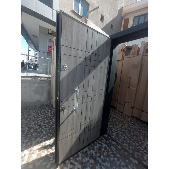 11532 Çelik Kapı, Ahşap Desenli Çelik Kapı Modelleri Sağ Açılım Çelik Kapı - 7