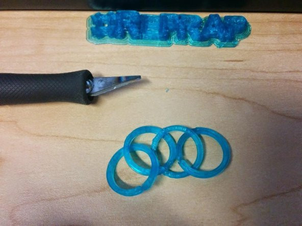 3D Basılı Birbirine Zift Plastik Aparat