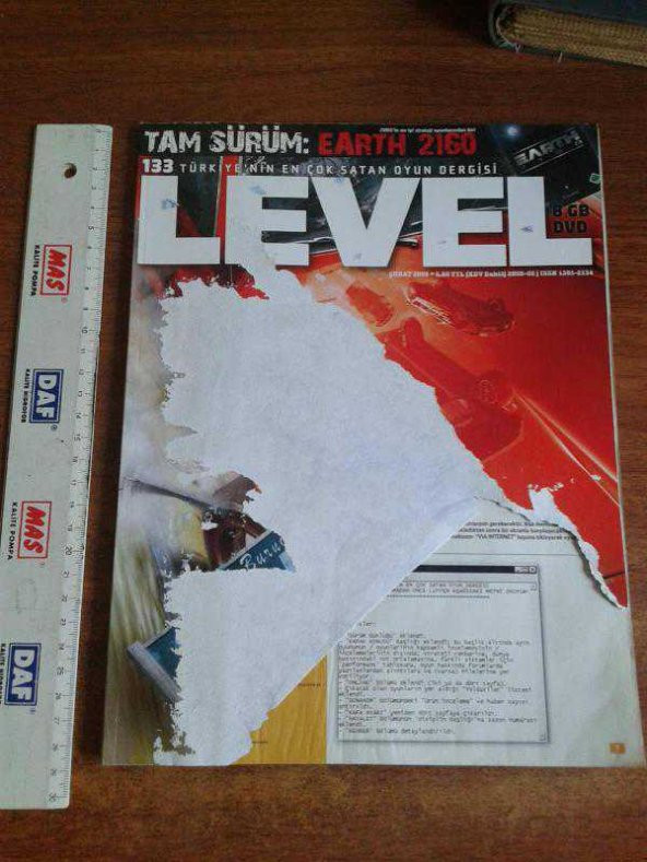 LEVEL OYUN DERGİSİ SAYI:133 ŞUBAT 2008 BURNOUT PARADISE*SUDDEN STRIKE