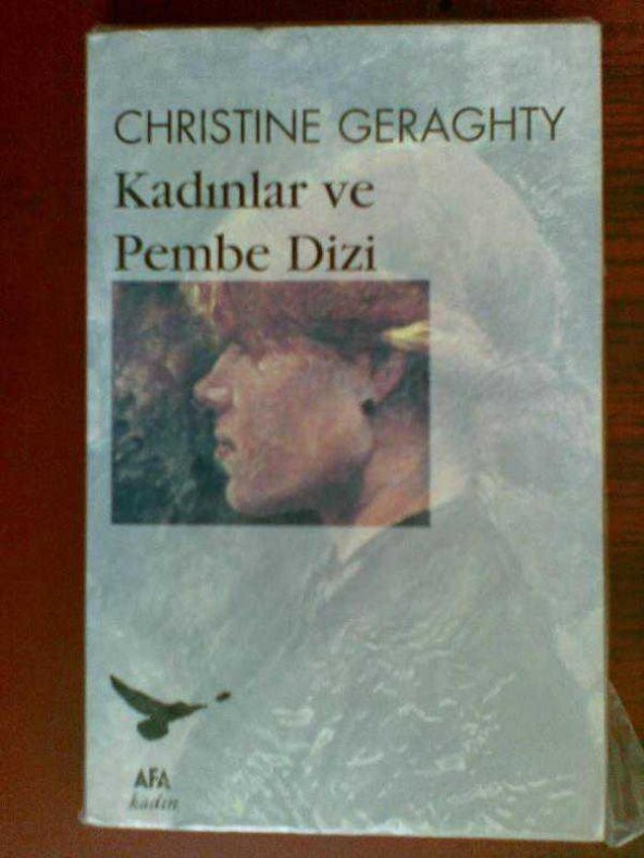 KADINLAR VE PEMBE DİZİ CHRISTINE GERAGHTY