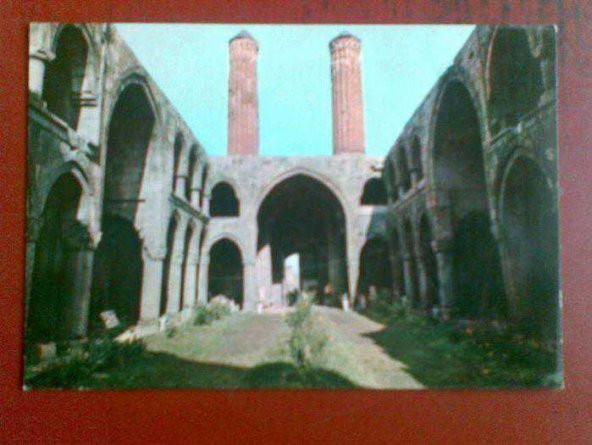 ERZURUM ÇİFTE MİNARE  / KARTPOSTAL - 1