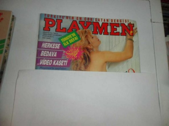 PLAYMEN MART 1986 -  HARİKA AVCI - OSMANLI SARAYINDAN EROTİK OYUNLAR- TEKİRDAĞ RAKISI  - ORTA SAYFA POSTER - MALU