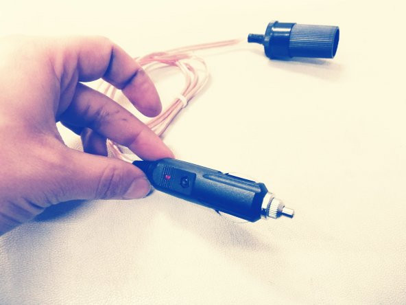 12 ve 24 Volt Uyumlu Araç Çakmaklık Uzatma Kablosu - 5 Metre - 3