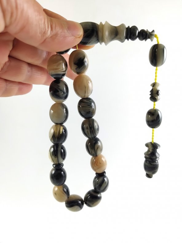 Siyah Beyaz Hareli Sıkma Kehribar 17 li Efe Maskot Tesbih - Resim 2