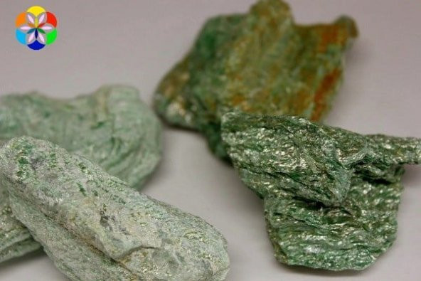 Fuksit Taşı Ham Parça (35-50gr aralığı) - 3