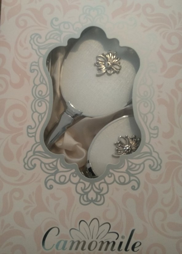 Camomile 4lü Broş Ayna Fırça Pudralık Seti Mat Beyaz 301 - 3