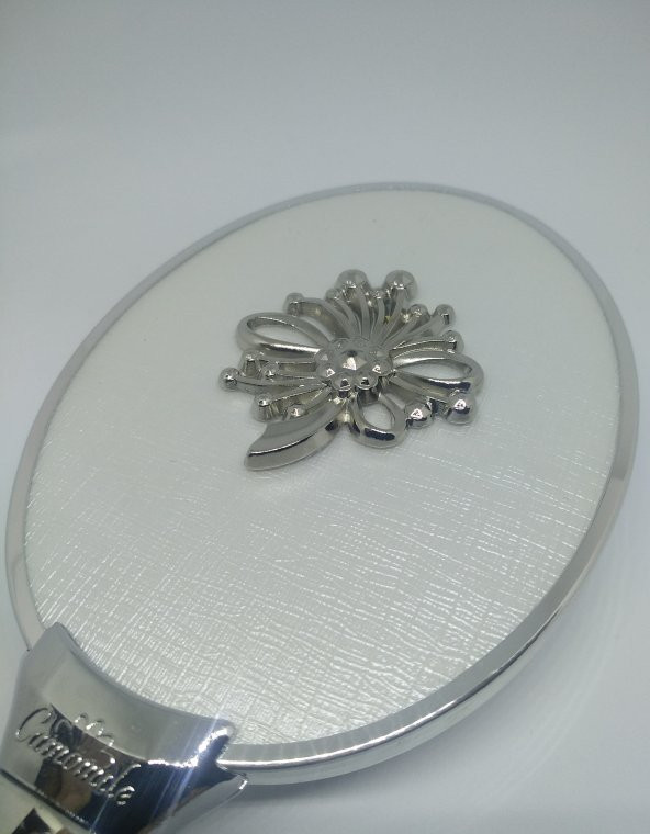 Camomile 4lü Broş Ayna Fırça Pudralık Seti Mat Beyaz 301 - 4