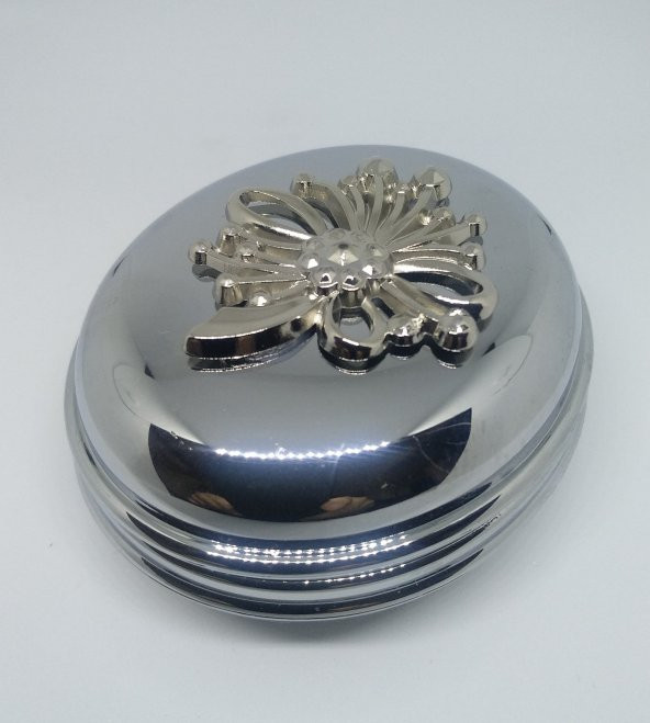 Camomile 4lü Broş Ayna Fırça Pudralık Seti Mat Beyaz 301 - 8