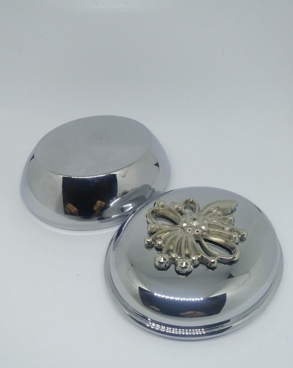 Camomile 4lü Broş Ayna Fırça Pudralık Seti Mat Beyaz 301 - 10