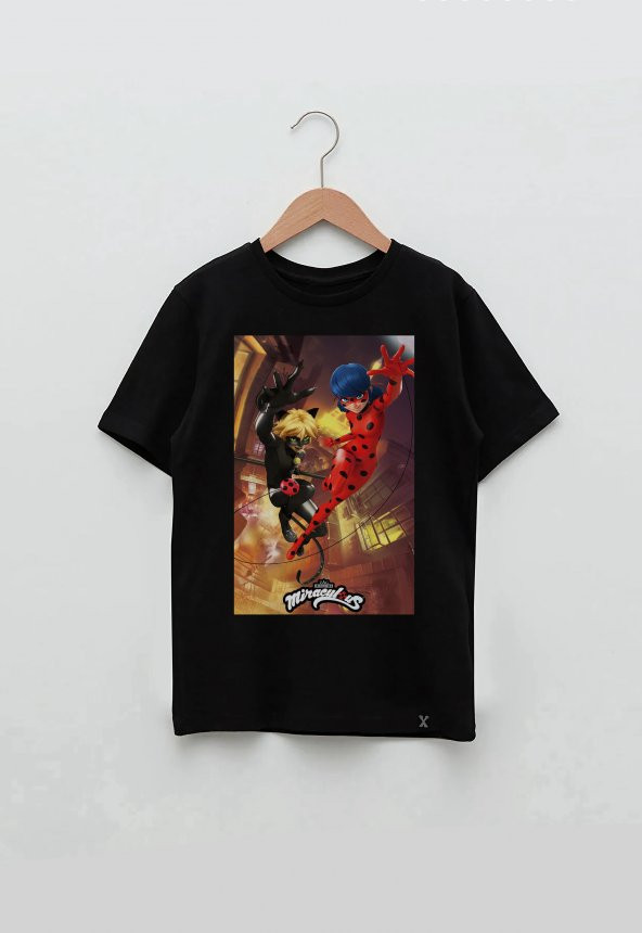 Uğur Böceği Kara Kedi Tasarım Baskılı Unisex Çocuk Tişört