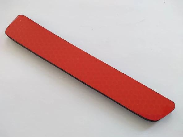 DOBLO 3 ARKA TAMPON REFLEKTÖRÜ SAĞ SOL (YAPIŞTIRMALI) KIRMIZI - KEDİGÖZÜ - DOBLO REFLEKTÖR - 3