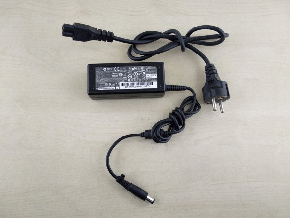 HP 250 G3 LAPTOP (YENİLENMİŞ 2. EL ÜRÜN) - 4