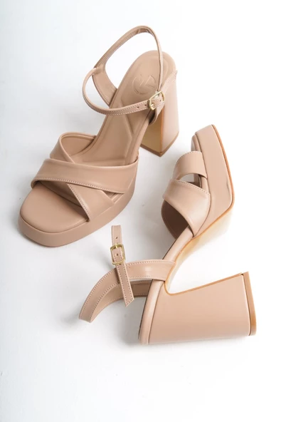 Sahra Ten Rengi Saten Çapraz Bantlı Kalın Platform Topuklu Ayakkabı ürün görseli