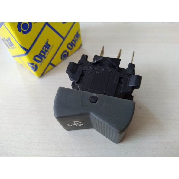 MURAT 131 KALORİFER ANAHTARI GRİ ORJİNAL OPAR (TOFAŞ, 131, M131) KALORİFER DÜĞMESİ