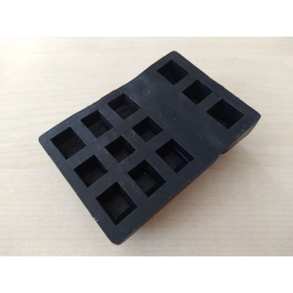 TOFAŞ BENZİN DEPO ALT TAKOZU (4318007) Doğan Şahin Benzin Deposu Mesnedi Plastiği - 2