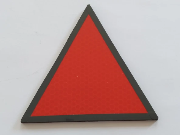 ARKA KASA REFLEKTÖRÜ 11cm (2 ADET) ÜÇGEN YAPIŞTIRMALI KIRMIZI, KEDİGÖZÜ, REFLEKTÖR - 3