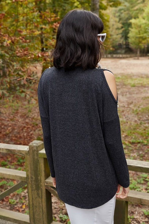 Kadın Omzu Pencereli Inci İşlemeli Antrasit Bluz - 3