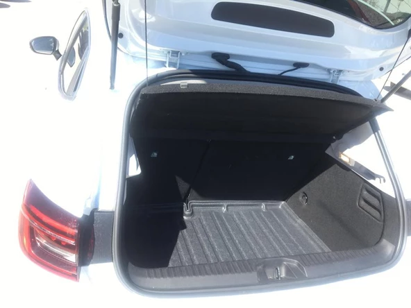 Renault Clio 5 Hb Bagaj Havuzu 2020 Model Sonrası - 2