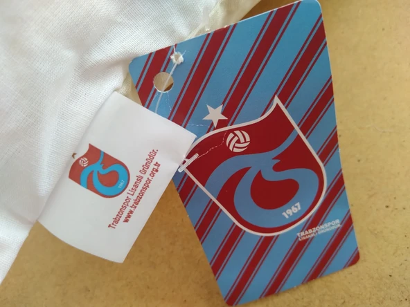 TRABZONSPOR LOGOLU KIRLENT YASTIK  (ORJİNAL LİSANSLI) SEYAHAT YASTIĞI - 3