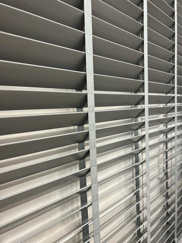 Jaluzi Perde Lake Polywood 50mm Ofis Modern Ve Tüm Mekanlar Için  Gri 180 x 150 - 5