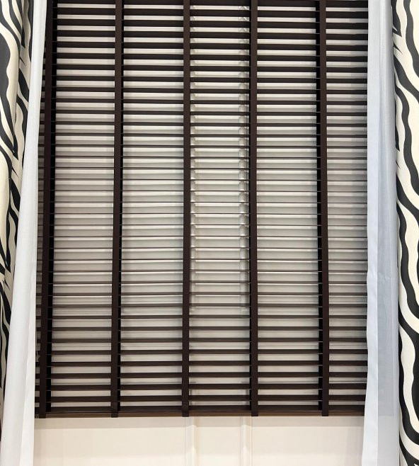 Jaluzi Perde Lake Polywood 50mm Ofis Modern Ve Tüm Mekanlar Için Koyu Kahverengi 140 x 100 - 3