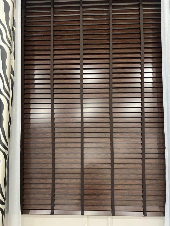 Jaluzi Perde Lake Polywood 50mm Ofis Modern Ve Tüm Mekanlar Için  Koyu Kahverengi 160 x 180 - 4