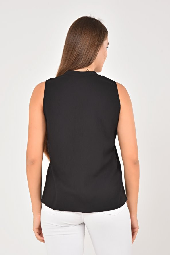 Lir Kadın Büyük Beden Yakası Volanlı Kolsuz Bluz Siyah LRWM22BLZ04 - 7